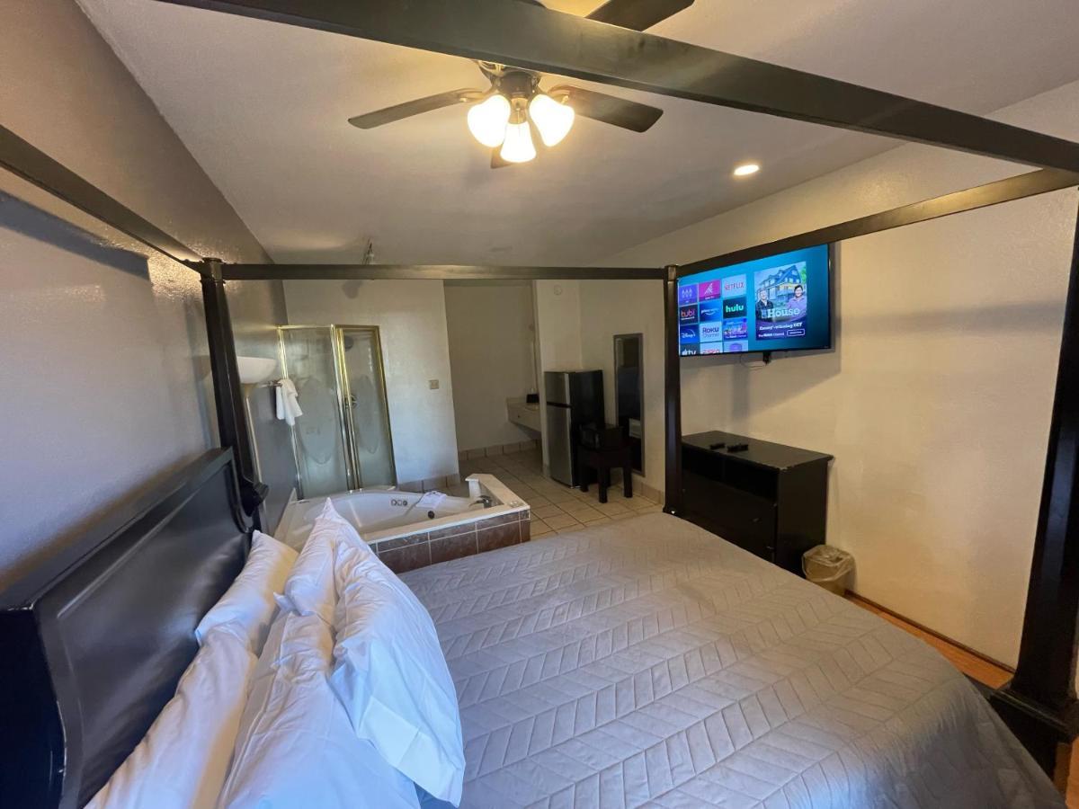 Best Budget Inn Bastrop Exterior photo